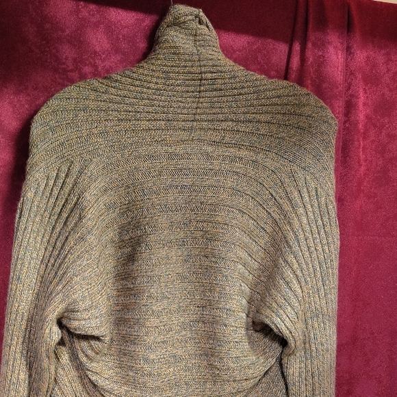 Cozy Gold Cardigan Sweater/Baby Alpaca - Picture 2 of 3